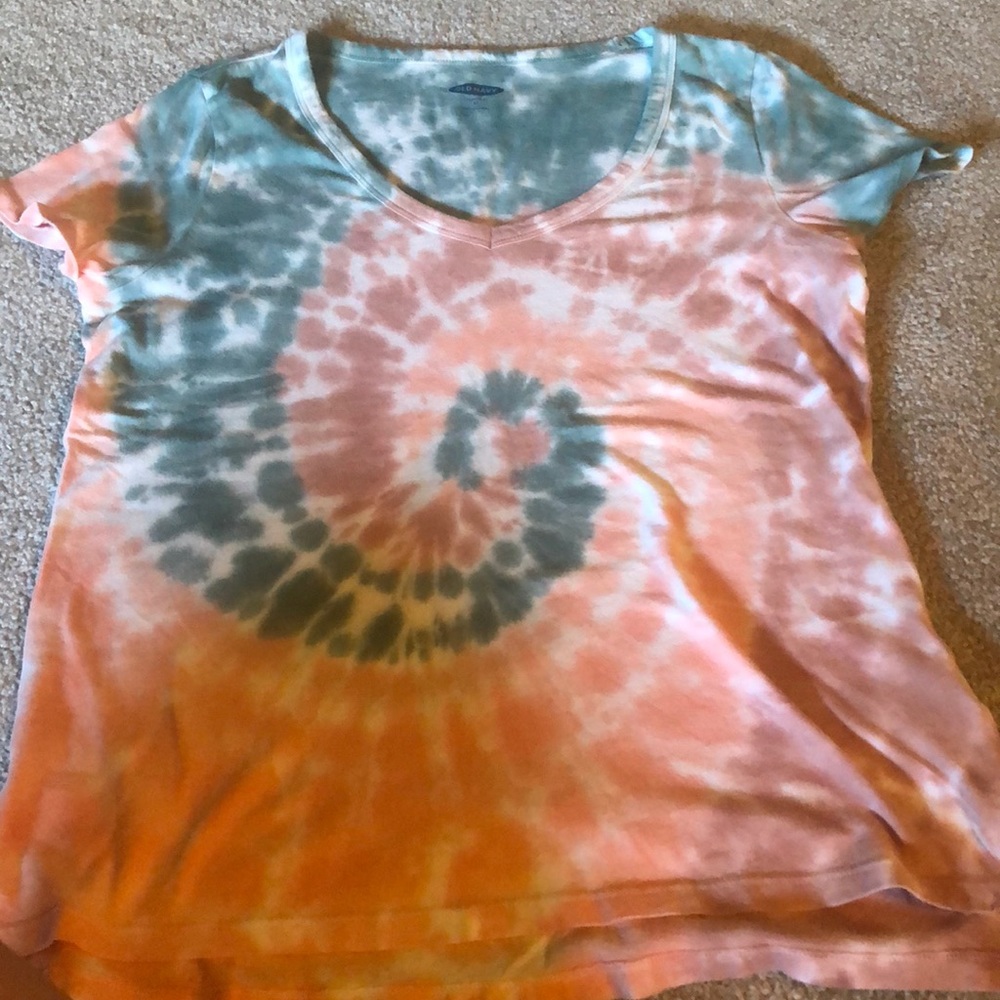 Old Navy tee